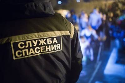 В Челябинской области двух рыбаков эвакуировали с водохранилища во время шторма - znak.com - Челябинская обл.