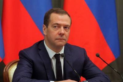 Дмитрий Медведев - Медведев высказался об обязательном голосовании на выборах в России - mk.ru - Россия