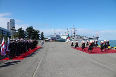 В Грузию прибыли корабли второй постоянной противоминной группы НАТО SNMCMG2 - topwar.ru - Италия - Грузия - Турция - Румыния - Польша - Испания - Болгария - Батуми