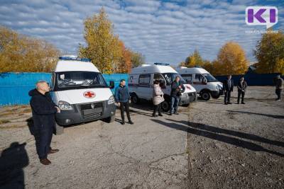 Владимир Уйба - Три района Коми получили новые автомобили скорой помощи повышенной проходимости - komiinform.ru - респ. Коми