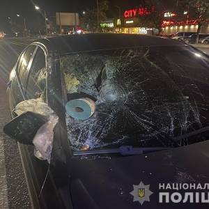 На запорожской набережной водитель «БМВ» насмерть сбил пешехода. Фото - reporter-ua.com - Запорожская обл. - Запорожье