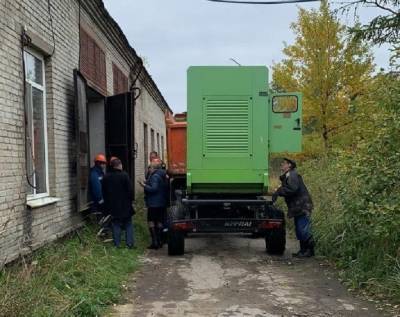 Вор лишил воды 26 тысяч жителей Отрадного, получил удар током и повис на двери - ivbg.ru - Украина - Ленинградская обл. - р-н Кировский - Отрадное