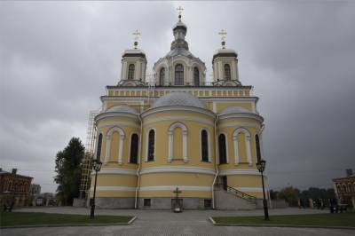 Александр Беглов - Алексей Миллер - В Петербурге освятили восстановленную киновию Александро-Невской лавры - neva.today - Санкт-Петербург