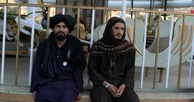 Забиулла Муджахид - Талибы хотят использовать конституцию времен последнего короля - dialog.tj - Афганистан