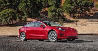 Для наших дорог: Tesla Model 3 получила специальную версию - focus.ua - Украина - Индия