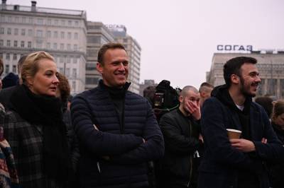 Алексей Навальный - Иван Жданов - Леонид Волков - Стали известны детали нового уголовного дела, возбужденного против Навального и Соболь - znak.com - Россия