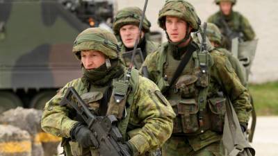 Зарплаты силовикам и военным поднимут еще на 5% в 2023 году - newizv.ru