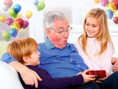 45 идей что подарить дедушке на День рождения от внучки и внука - skuke.net - Интересно