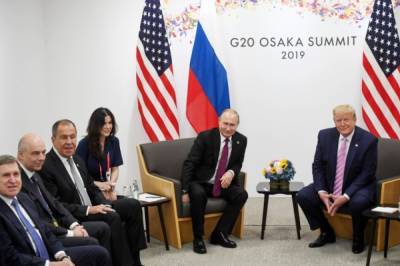 Владимир Путин - Дмитрий Песков - В Москве прокомментировали выбор переводчицы для встречи Путина и Трампа - aif.ru - Москва - Россия - США
