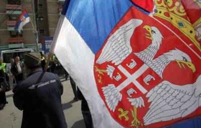 Косовские албанцы срывают сербские флаги в сербских анклавах - politnavigator.net - Россия - Сербия - Косово