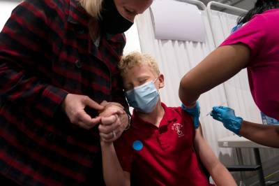 Федор Лапий - В Украине собираются разрешить прививки вакциной Pfizer детям от 12 лет - sharij.net - Россия - Украина