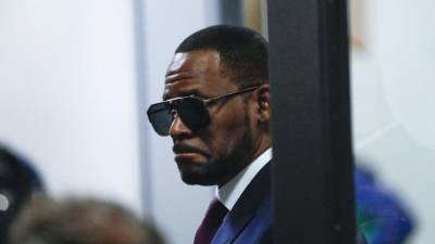 Обладатель трех Grаmmу рэпер R.Kelly признан виновным в торговле людьми - 5-tv.ru - США - Нью-Йорк