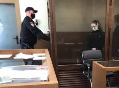 В Москве осудили на 5 лет тюменку, продавшую за миллион девственность 13-летней дочери - znak.com - Москва - Тюмень