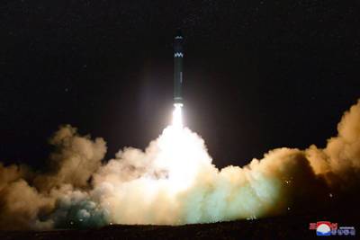 Северная Корея впервые испытала гиперзвуковую ракету - lenta.ru - КНДР - Пхеньян