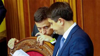 Дмитрий Разумков - Закон об олигархах: Что будет после того как Разумков отдаст его Зеленскому - bin.ua - Украина
