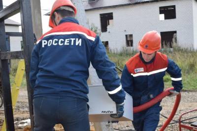 Филиал Костромаэнерго обеспечивает электроэнергией строящийся микрорайон Южный в Костроме - kostroma.mk.ru - Кострома