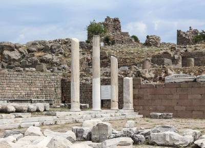 Археологи нашли 1800-летние VIP-ложи в гладиаторской арене Пергама - actualnews.org - Турция