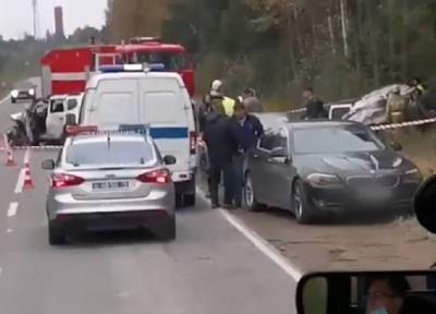 Питер Онлайн - Три человека погибли и трое пострадали в ДТП в Ленобласти из-за тумана - province.ru - Ленинградская обл. - Санкт-Петербург