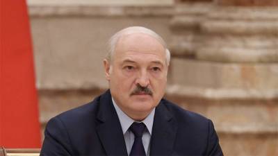 Александр Лукашенко - Наталья Эйсмонт - Лукашенко пообещал не оставить безнаказанным убийство сотрудника КГБ - iz.ru - Израиль - Белоруссия - Минск