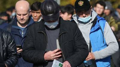 Валентина Казакова - С начала пандемии более 1 млн мигрантов урегулировали свой правовой статус в РФ - iz.ru - Россия - Израиль