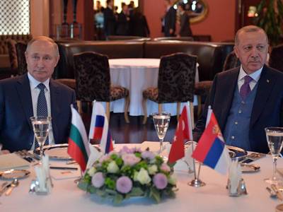 Владимир Путин - Реджеп Тайип Эрдоган - Путин рассказал Эрдогану, кто ковидом в его «ближнем круге» заболел тот, с кем он работал «с утра до вечера» - rosbalt.ru - Россия - Сочи - Турция