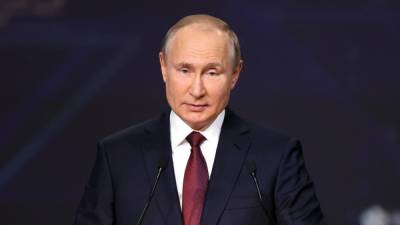 Дмитрий Песков - В Кремле назвали «чушью» слова о намеренном кашле Путина на встрече с Трампом в 2019 году - inforeactor.ru - Россия - США