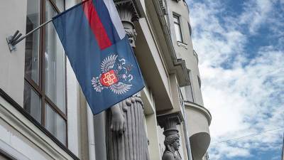 Эксперт объяснил разрешение на ввоз в РФ незарегистрированных лекарств - iz.ru - Россия - Израиль