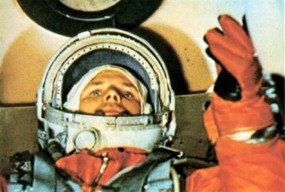 Юрий Гагарин - Сколько раз Юрий Гагарин избежал гибели - russian7.ru