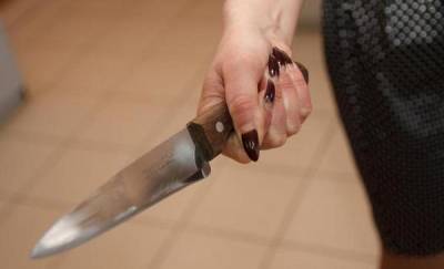 Тюменка, защищаясь, ударила возлюбленного ножом в шею - news.megatyumen.ru - Заводоуковск