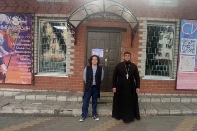 Максим Козлов - В РПЦ пояснили, можно ли освящать аниме-магазин - yur-gazeta.ru - Воронежская обл.
