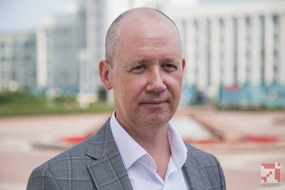 Валерий Цепкало - Андрей Зельцер - В отношении Валерия Цепкало возбудили уголовное дело за комментарий после стрельбы в Минске - naviny.by - Белоруссия - Минск