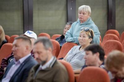 Жители Березняков спросили вице-мэра про трубы и автобусы - sakhalin.info
