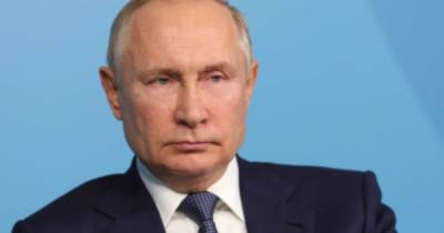 Владимир Путин - Путин поговорил с модераторами и спикерами ВЭФ: подробности - ren.tv - Россия