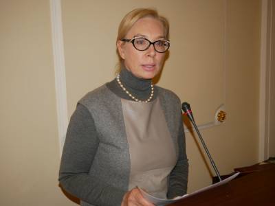 Владимир Зеленский - Людмила Денисова - Омбудсмен Денисова раскритиковала закон об олигархах и предложила направить его в Венецианскую комиссию - gordonua.com - Украина