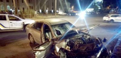 На скорости влетел в подземный переход: люди пострадали возле ж/д вокзала в Одессе, кадры - politeka.net - Украина - Одесса