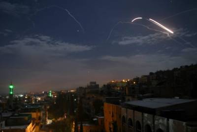 Израильская авиация нанесла авиаудары по целям в районе Дамаска - unn.com.ua - Сирия - Дамаск - Украина - Киев - Израиль - Бейрут - Авиаудары