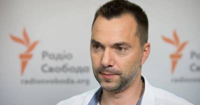Владимир Зеленский - Сергей Лавров - Алексей Арестович - Арестович об итогах переговоров Зеленского и Байдена: Украина снялась с крючка Минских соглашений - dsnews.ua - Россия - Украина - Донбасс