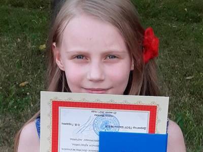 Алиса Теплякова - Отец 9-летней Алисы Тепляковой описал план по окончанию МГУ - yur-gazeta.ru