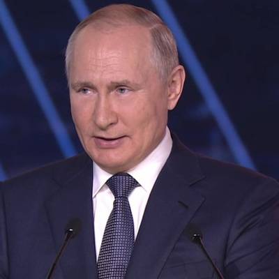 Владимир Путин - Путин призвал объединить усилия для развития переработки древесины - radiomayak.ru - Россия