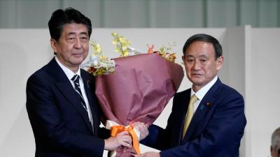 Есихидэ Суг - Синдзо Абэ - Есихидэ Суга - Премьер-министр Японии неожиданно подает в отставку - anna-news.info - Россия - Япония - Премьер-Министр