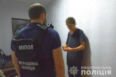 В Одессе извращенец приставал к девочке, пока она ждала маму: его задержали - rupor.info - Одесса - Одесская обл.