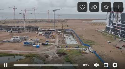 Появилось видео, как мигранты бегут от полиции на намыве Васильевского острова - neva.today - Санкт-Петербург
