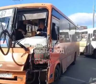 Маршрутка и трамвай столкнулись в Автозаводском районе - vgoroden.ru - Нижний Новгород