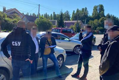 На Украине поймали на взятке начальника главного авиационного вуза - lenta.ru - Украина