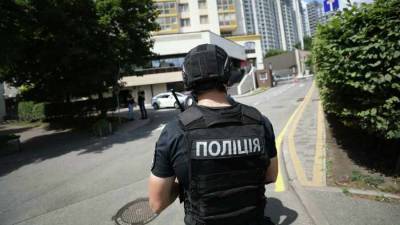 Петр Порошенко - Киевский суд обязал полицию зарегистрировать уголовное дело о нападении на Порошенко - news-front.info - Украина - Киев