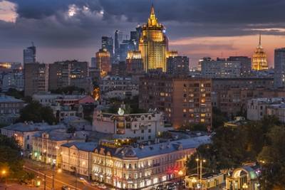 Названы лучшие районы Москвы для жизни с детьми - lenta.ru - Москва