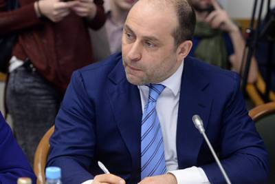Дмитрий Свищев - Олег Матыцин - В Госдуме раскритиковали идею введения потолка зарплат в российском футболе - lenta.ru - Россия