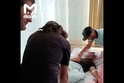 Сын директора российской школы избил главу родительского комитета - lenta.ru
