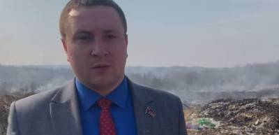 В Смоленске депутат-дебошир Быстров обратился в полицию с претензиями к возлюбленной - runews24.ru - Россия - Смоленск
