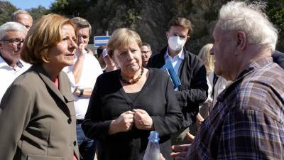 Ангела Меркель - Ангела Меркель снова посетила пострадавших от стихии - ru.euronews.com - Германия - Венгрия - Испания - Афганистан - Европа